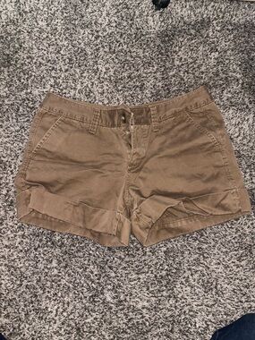 Old Navy Women’s Tan Roll-Cuff Cotton Shorts
